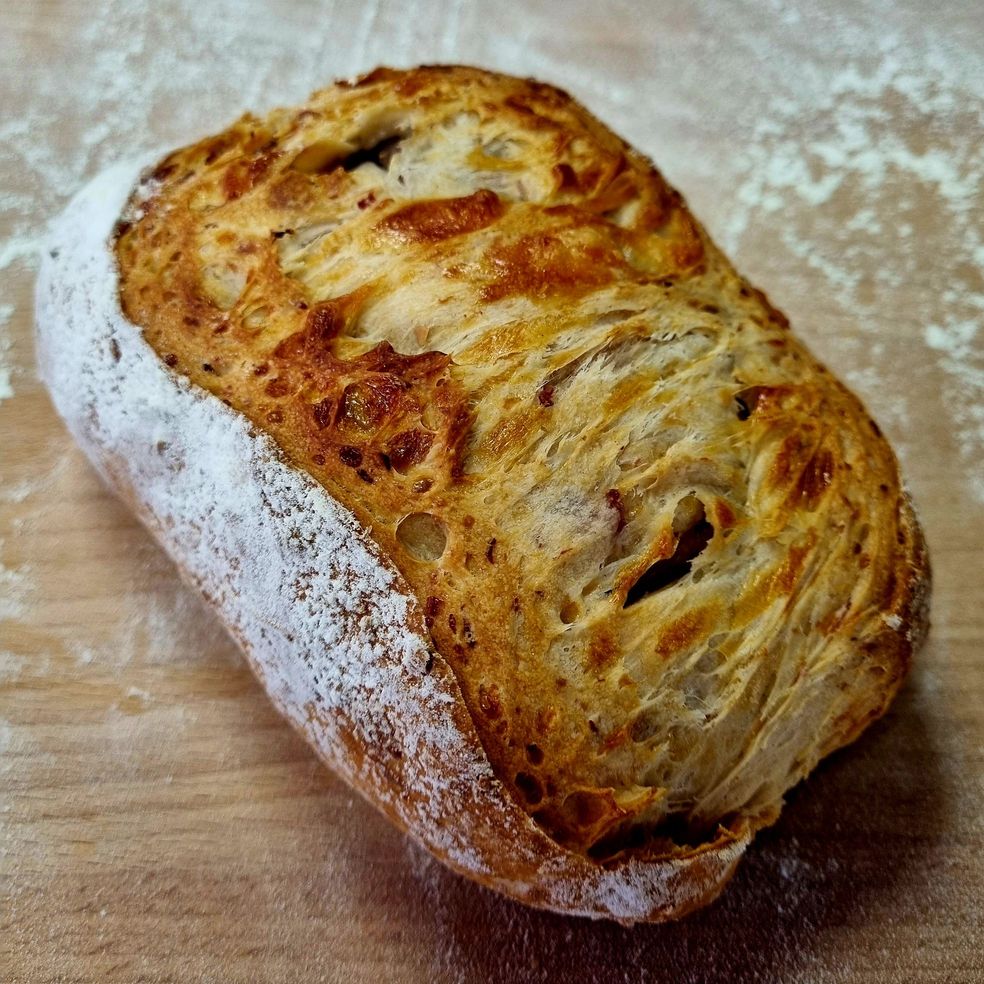 Pain au Comté et aux lardons 